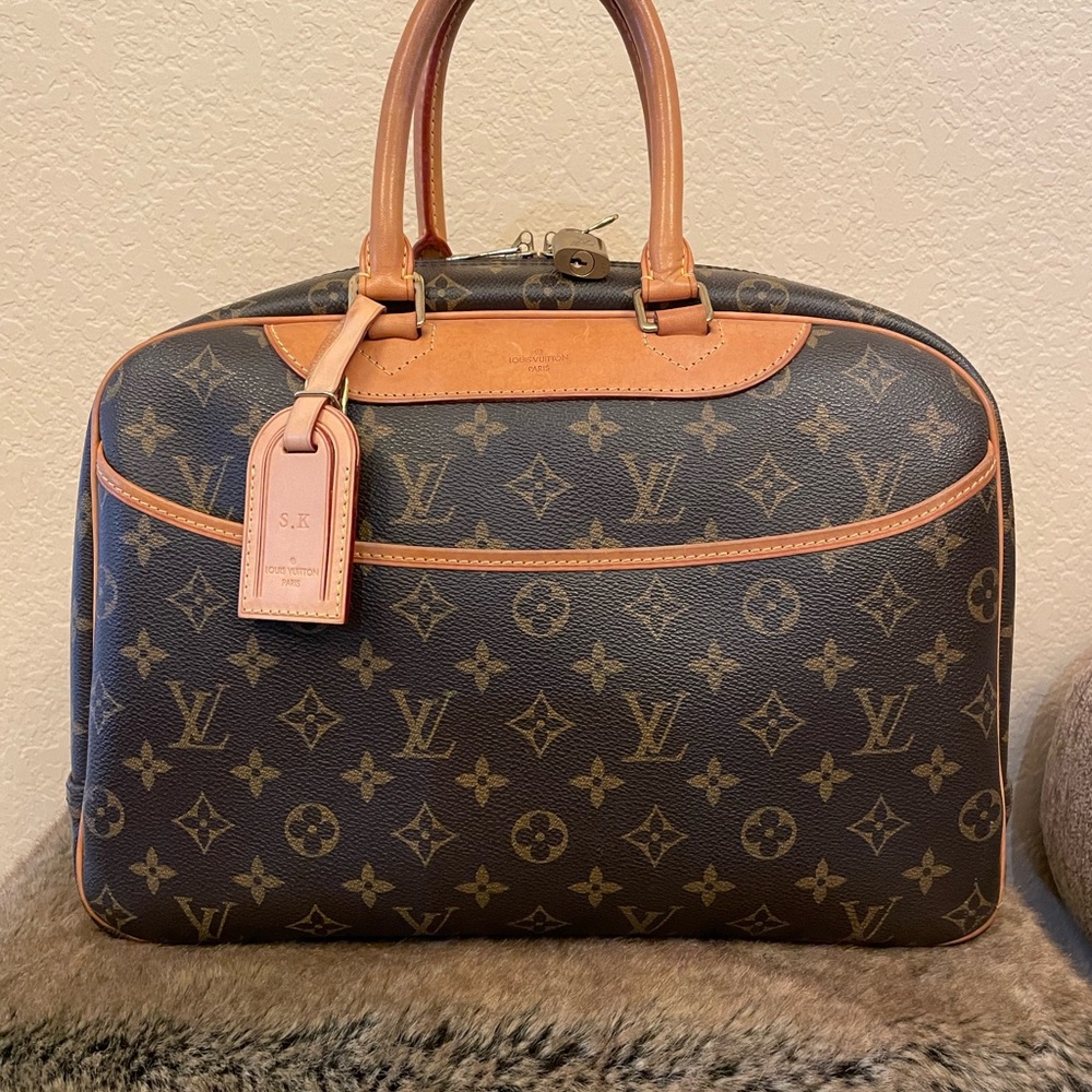 Authentic Louis Vuitton Deauville Bag